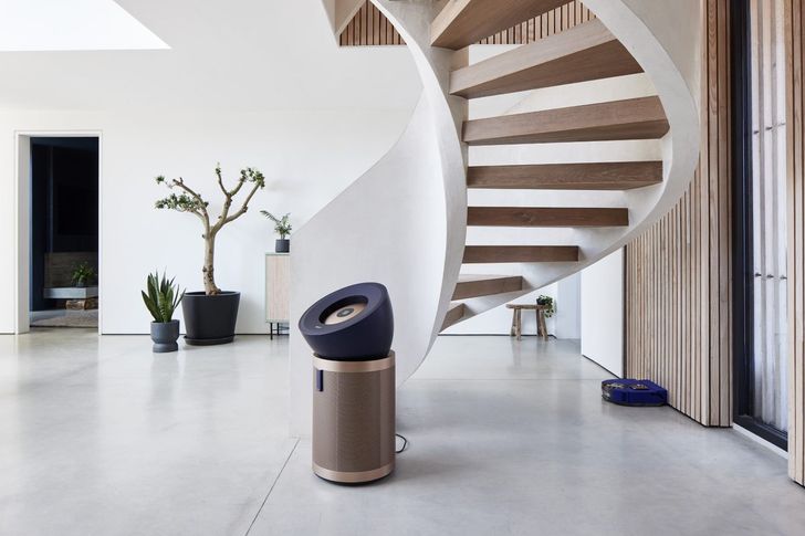 277_visnav664bp04hallway